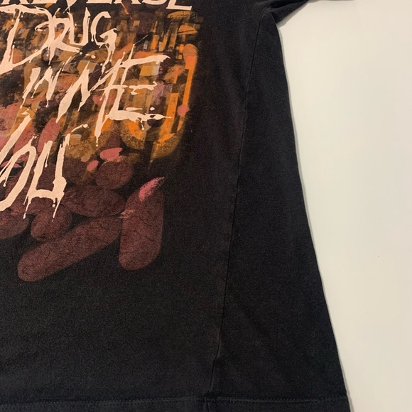 Falling in Reverse tee size Medium. - Picture 4 of 6